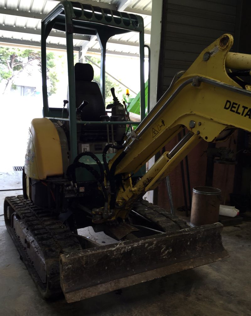 Mini pelle 2.52t occasion sur les bouches du rhone